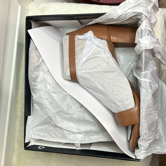 New! Naturalizer Vera Sandal English Tea - Picture 10 of 15